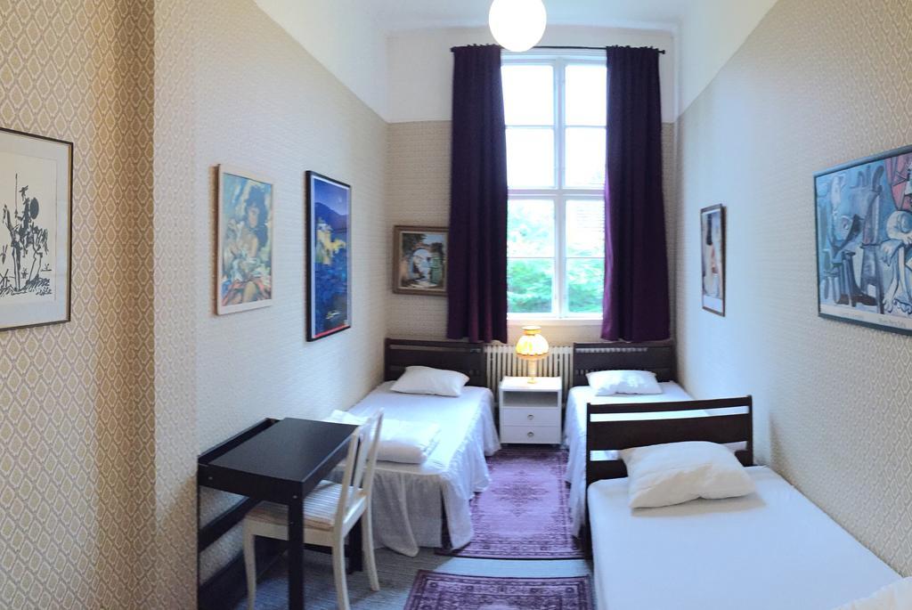Tivedens Hostel-Vandrarhem Карлсбори Екстериор снимка
